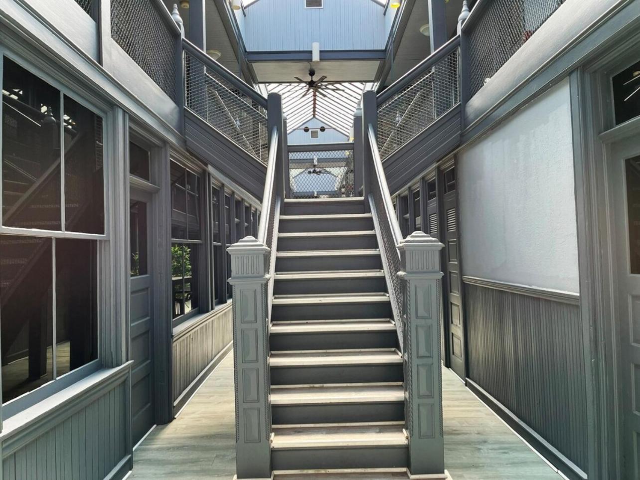 Appartamento Local Modern Getaway - Ground Floor Cleveland Esterno foto